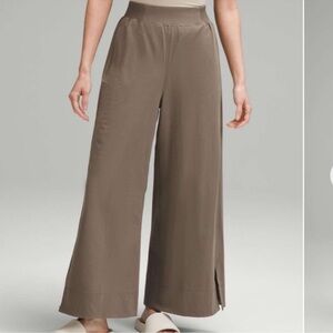 Lululemon Stretch Woven High-Rise Wide-Leg Cropped Pant Nomad XL